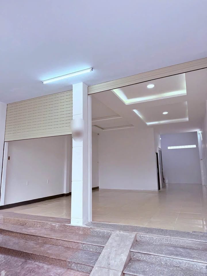 Mặt bằng kinh doanh cho thuê đường 30/4 Thủ Dầu Một 90m² - Phù hợp đa ngành nghề!