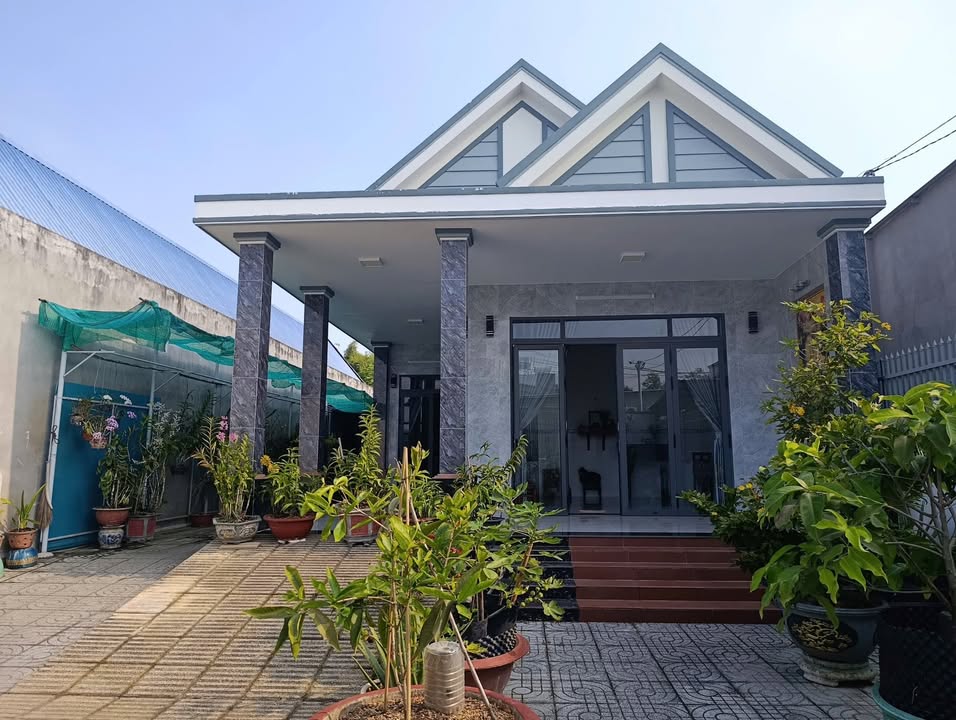 Nhà Long Điền 520m² giá 4.9 tỷ - Sẵn sàng vào ở!