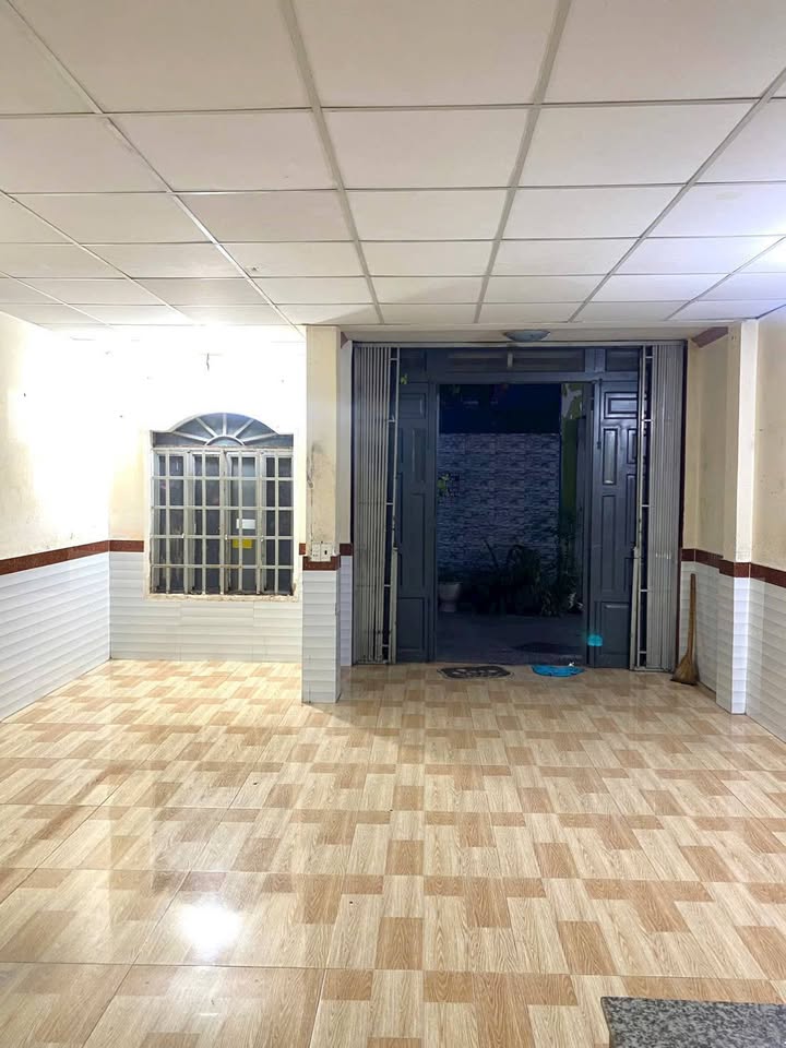 Nhà cho thuê 40m² đường Vũng Việt, Dĩ An chỉ 4 triệu/tháng - Căn duy nhất giá tốt!