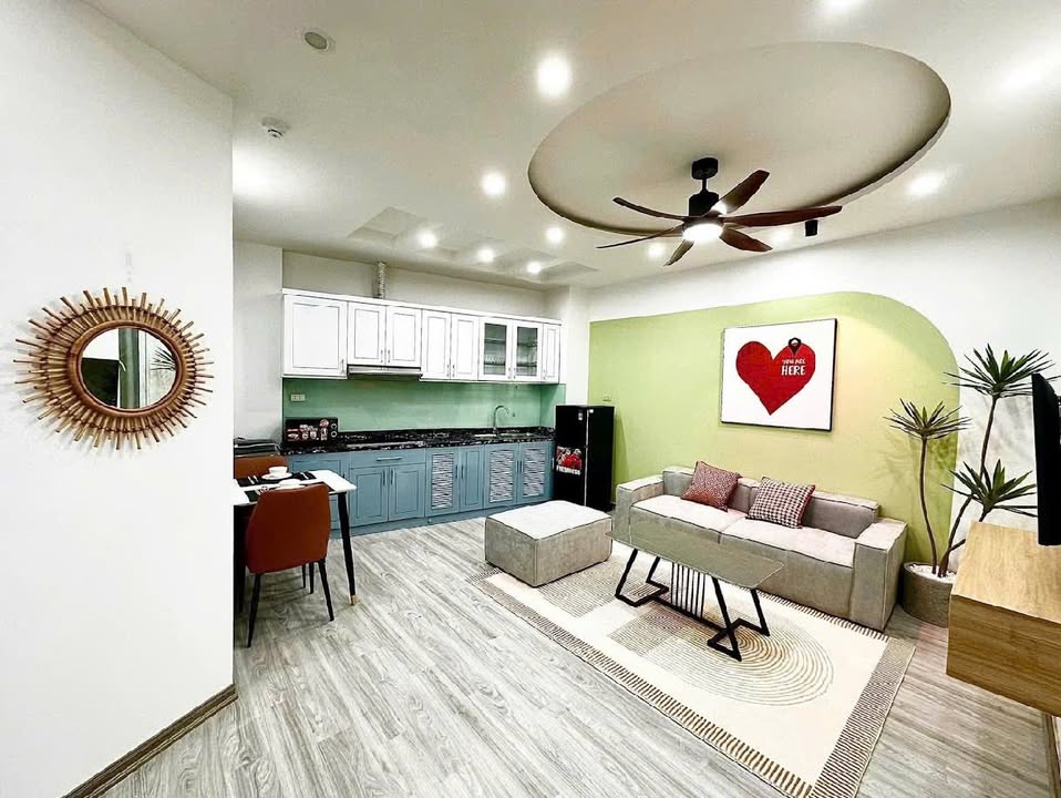 Căn hộ cho thuê Đê La Thành nhỏ, Đống Đa 40m² - Nội thất cao cấp, giá tốt!