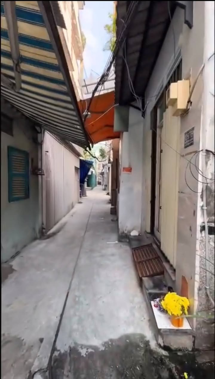 Nhà phố hẻm 1/ đường Nguyễn Trãi, Quận 5, giá 4.99 tỷ - Vị trí đắc địa, kinh doanh sầm uất!