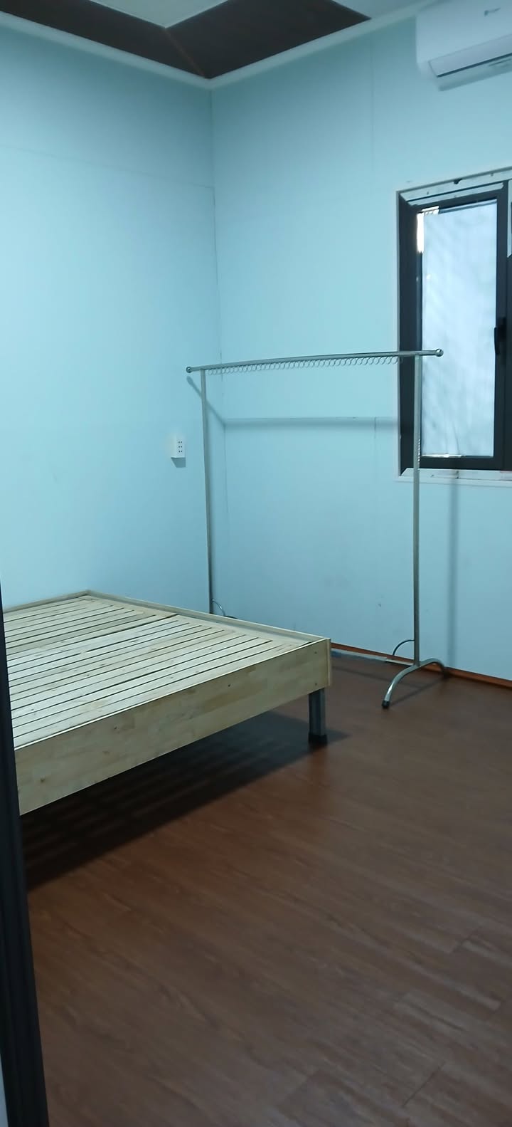 Căn hộ khép kín 25m² tại Hà Tu, Hạ Long - Giá cho thuê tốt, gần chợ và trường học!