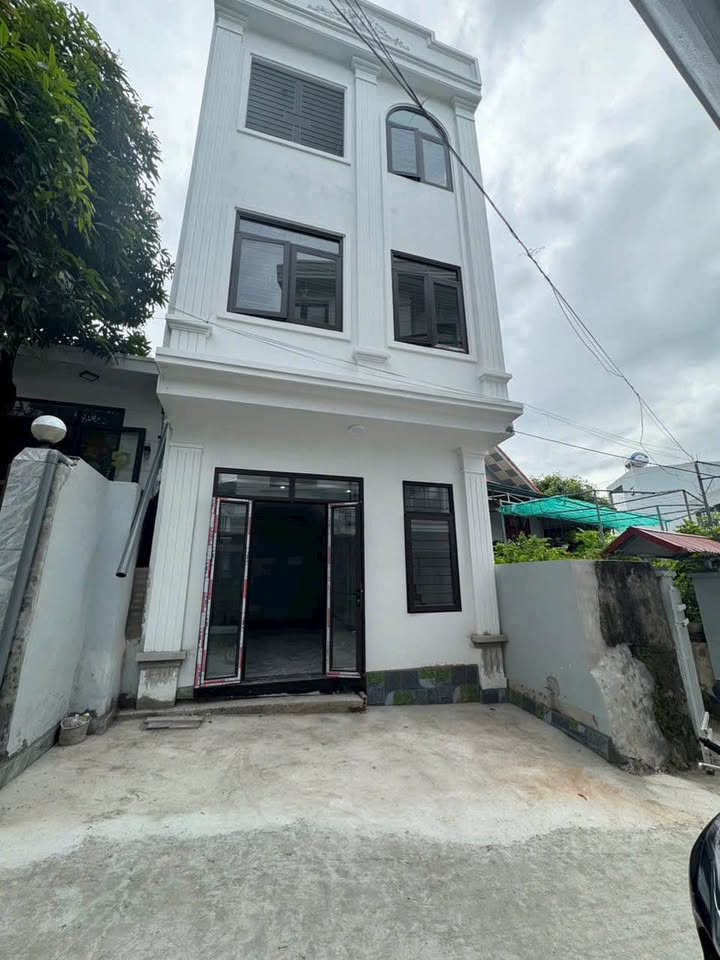 Nhà 3 tầng tại Lideco 2, Cao Xanh, Hạ Long - Giá thương lượng hấp dẫn!