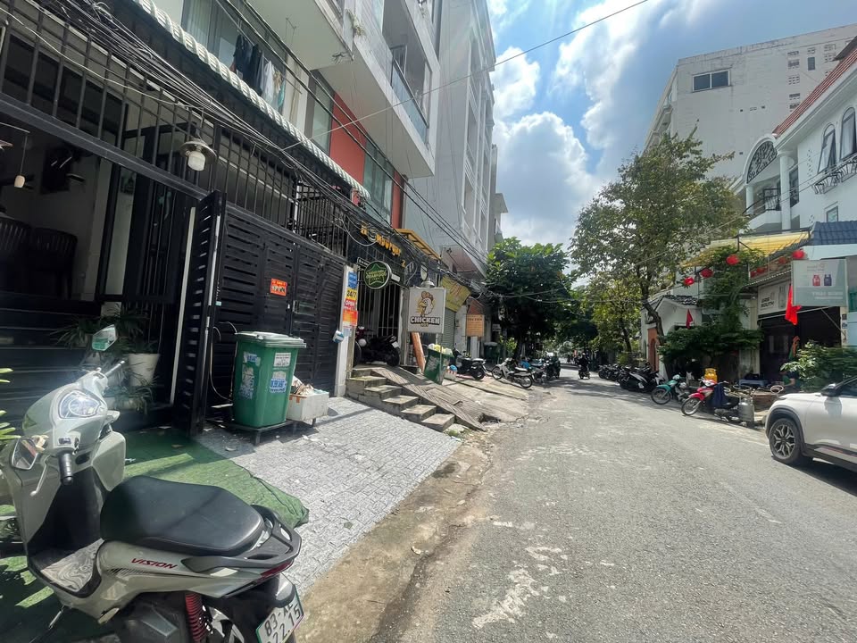 Cho thuê mặt bằng Tân Quy, Q7 30m² - Vị trí đắc địa kinh doanh!