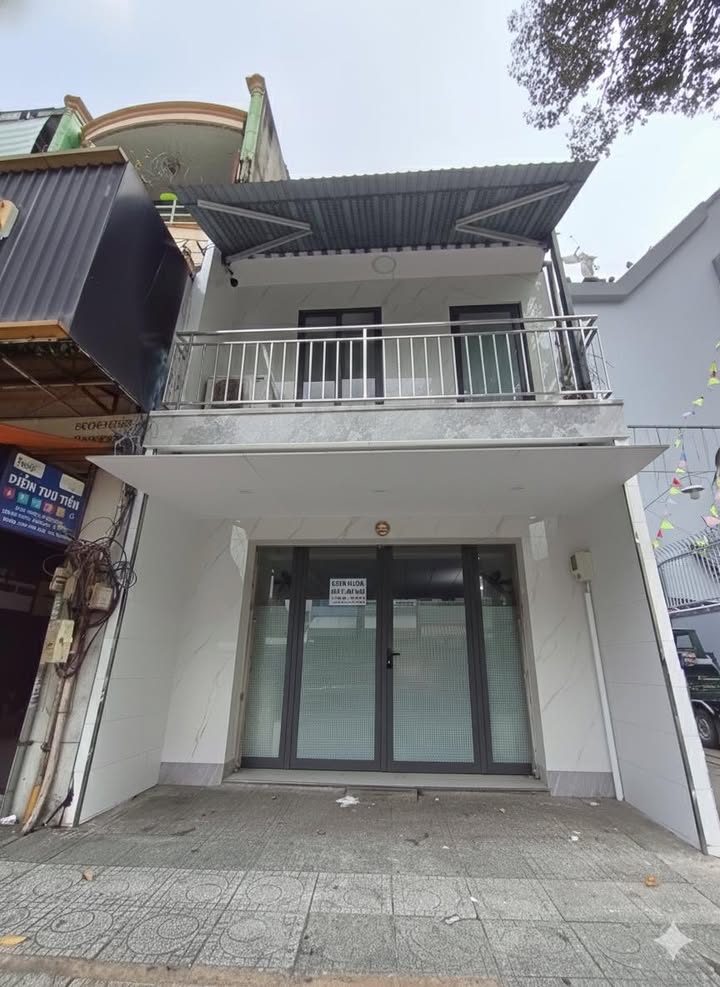 Nhà mặt tiền Lê Hồng Phong, Quận 10, diện tích 39m² - Khai thác ngay!