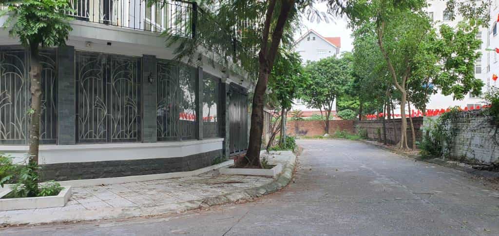 Nhà phố Đoàn Kết, Lạng Sơn 44m² giá 12.4 tỷ - Sổ hồng chính chủ, cho thuê 8 triệu/tháng