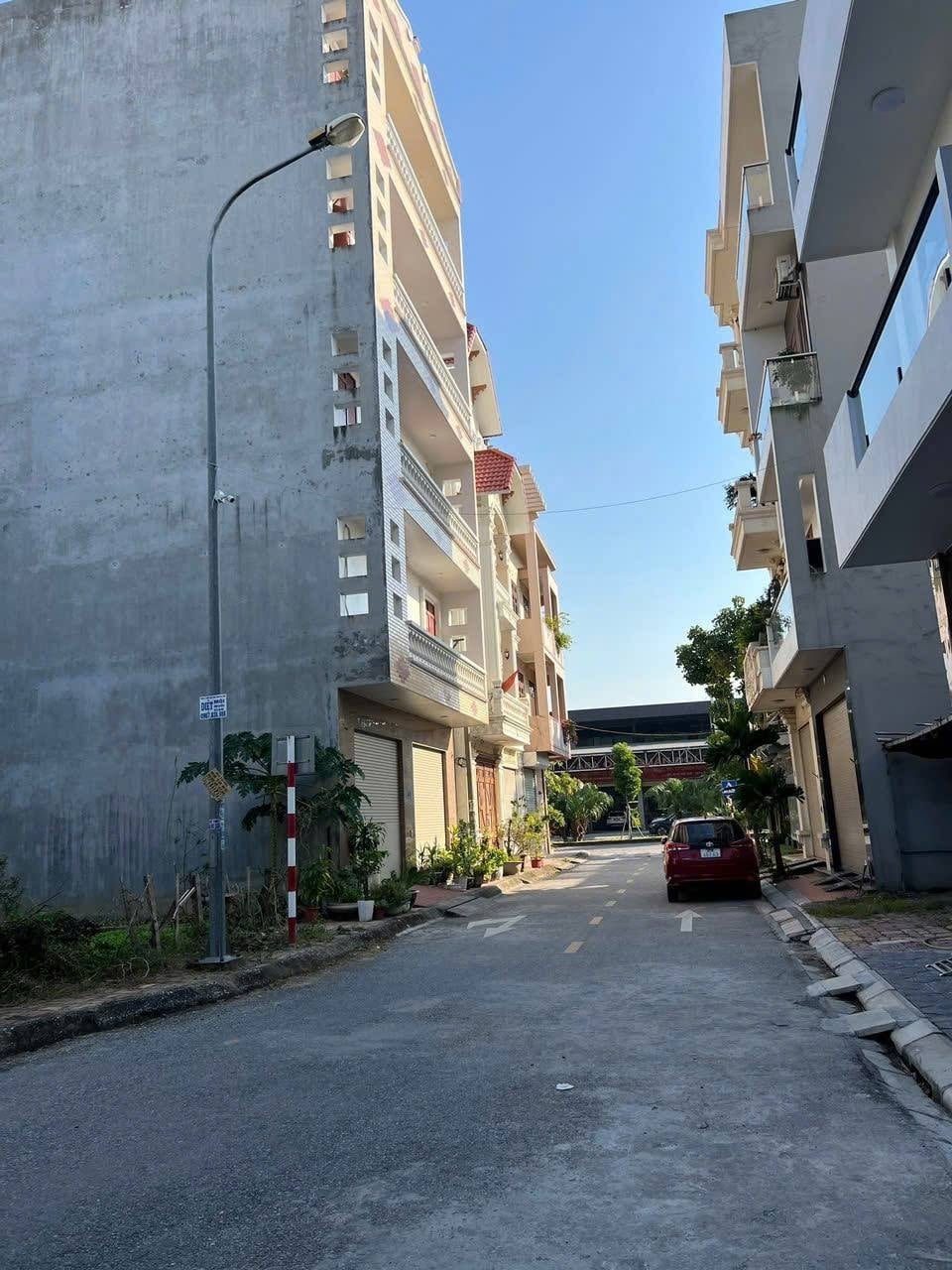 Lô đất đẹp phường Thanh Bình, Hải Dương 107.4m² giá 7.6 tỷ - Vị trí vàng ngay vòng xoay!