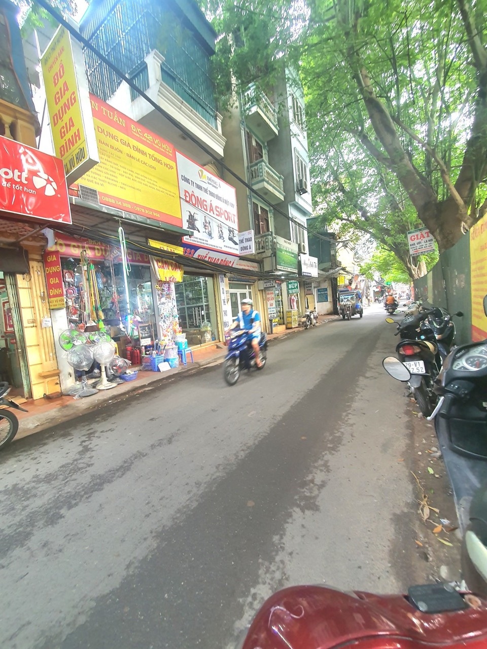 Nhà mặt phố Vũ Hữu, Thanh Xuân 40m² giá 13.9 tỷ - Kinh doanh sầm uất!