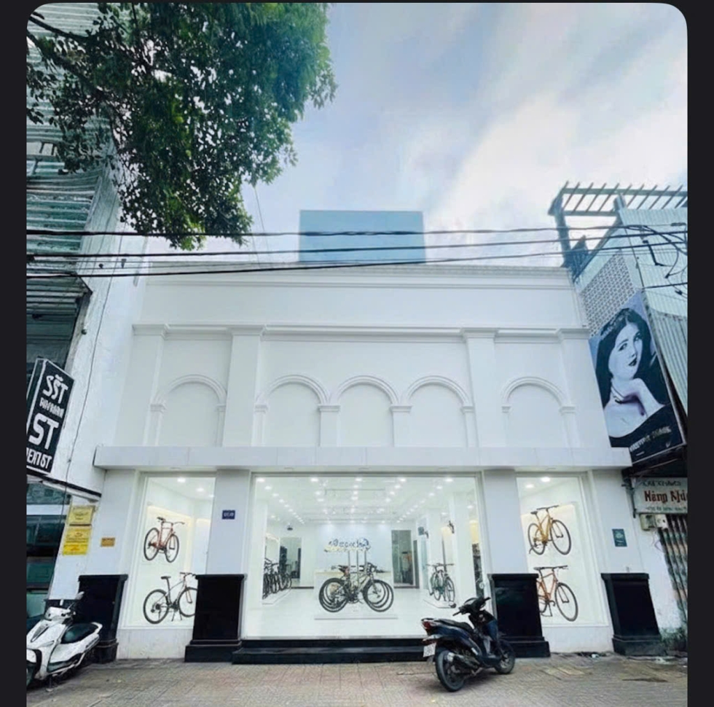 Nhà mặt tiền Trần Hưng Đạo Cần Thơ 396m² giá 100 triệu - Vị trí đắc địa cho kinh doanh!