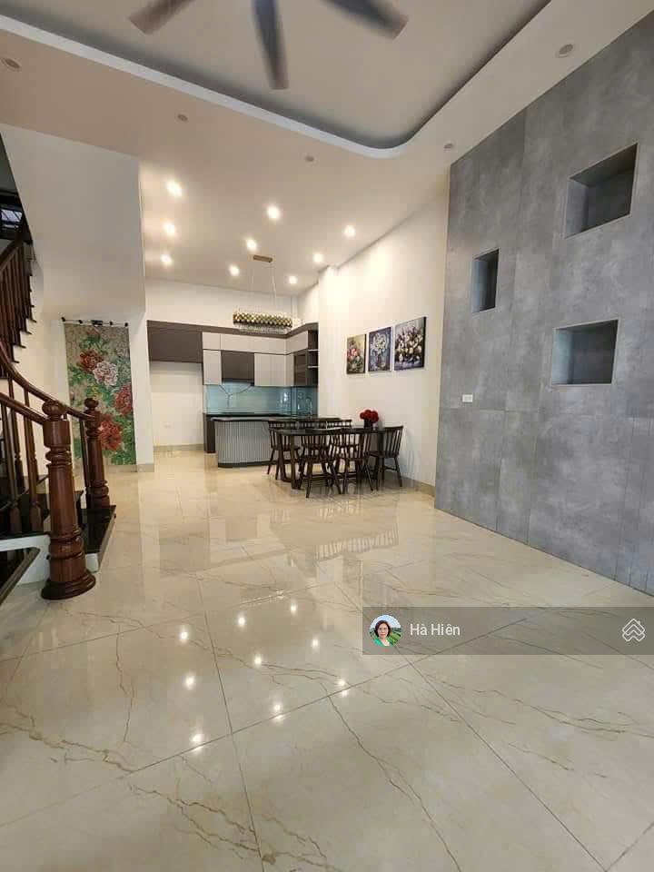 Cho thuê nhà đẹp tại Trịnh Văn Bô, 127m² giá 20 triệu - Đường ô tô đỗ thoải mái!