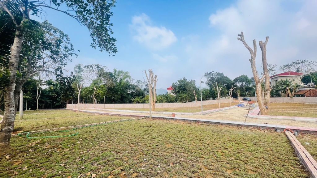 Đất nghỉ dưỡng bám suối Kim Bôi 73m² giá 440 triệu - Pháp lý rõ ràng, đầu tư sinh lời!