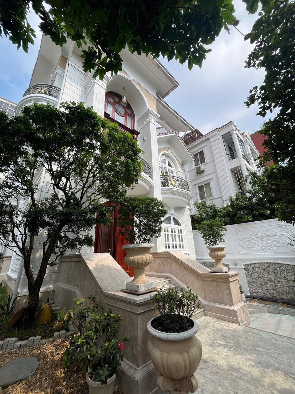 Bán biệt thự Thảo Điền 14m x 26m giá 72 tỷ - Sản phẩm hiếm vị trí đẹp!