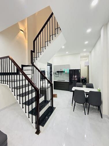 Nhà riêng Chế Lan Viên, 56m² chỉ 5.8 tỷ - Full nội thất, ô tô vào nhà!