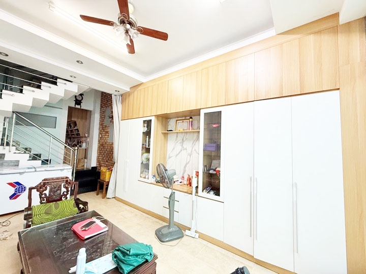 Nhà 5 tầng mặt tiền Tân Khai, Tân Sơn Nhất 76m² giá 14.2 tỷ - Sẵn sàng vào ở ngay!