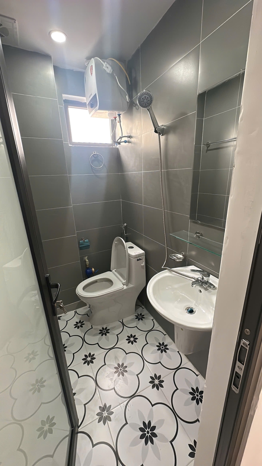 Phòng cho thuê 25m² tại Đặng Tiến Đông, Đống Đa giá 4.8 triệu - Đầy đủ nội thất, sẵn sàng ở ngay!