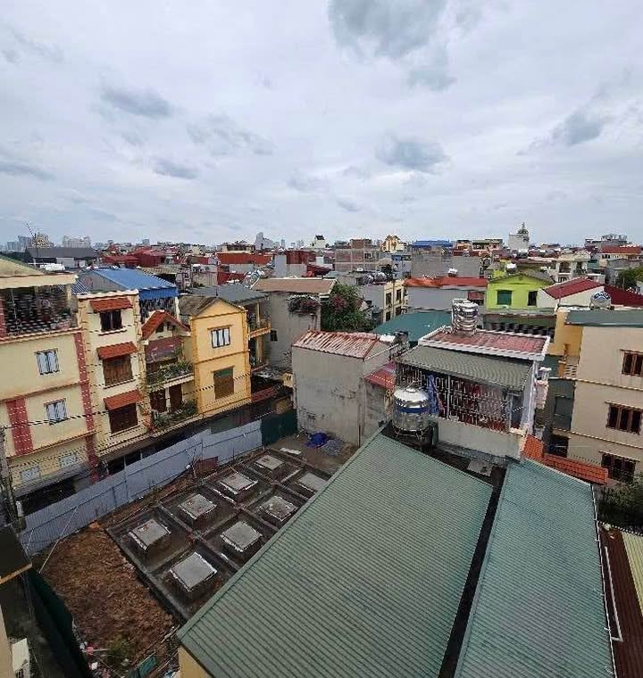 Nhà 5 tầng lô góc tại Bắc Lãm, Hà Đông - Diện tích 31m², sổ đỏ chính chủ!