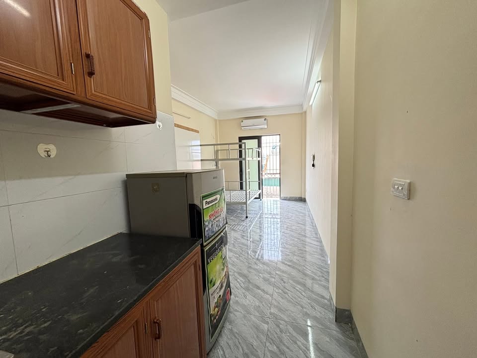 Căn hộ CCMN tại ngõ 467 Lĩnh Nam, 3.3 triệu - Sẵn sàng vào ở ngay!