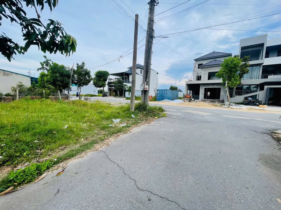 Đất nền Thạch Trung 120m² giá 3.2 tỷ - Cơ hội đầu tư hiếm có!