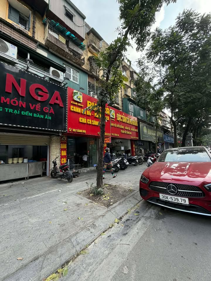 Cho thuê mặt phố Láng Hạ 65m² giá 13 triệu - Vị trí kinh doanh sầm uất!