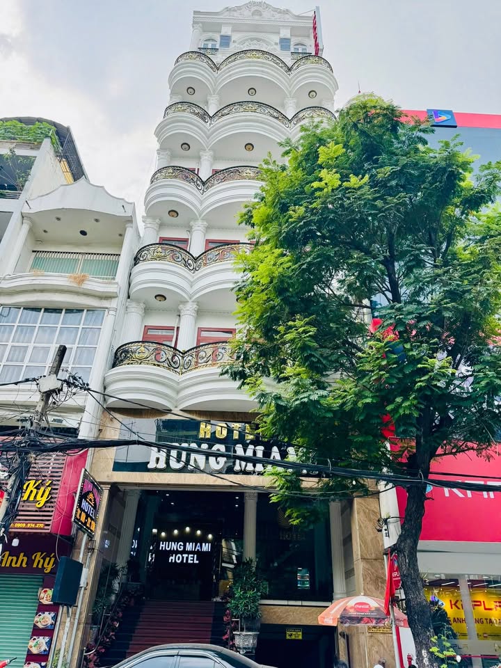 Khách sạn Bàu Cát Tân Bình 144m² giá 75 tỷ - Đầu tư sinh lời ngay!