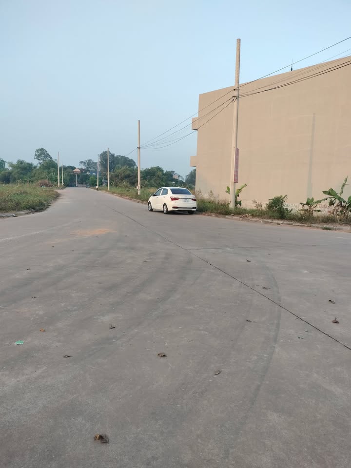 Đất nền Liên Chung Tân Yên 136m² giá 1.8 tỷ - Lô góc 2 mặt tiền