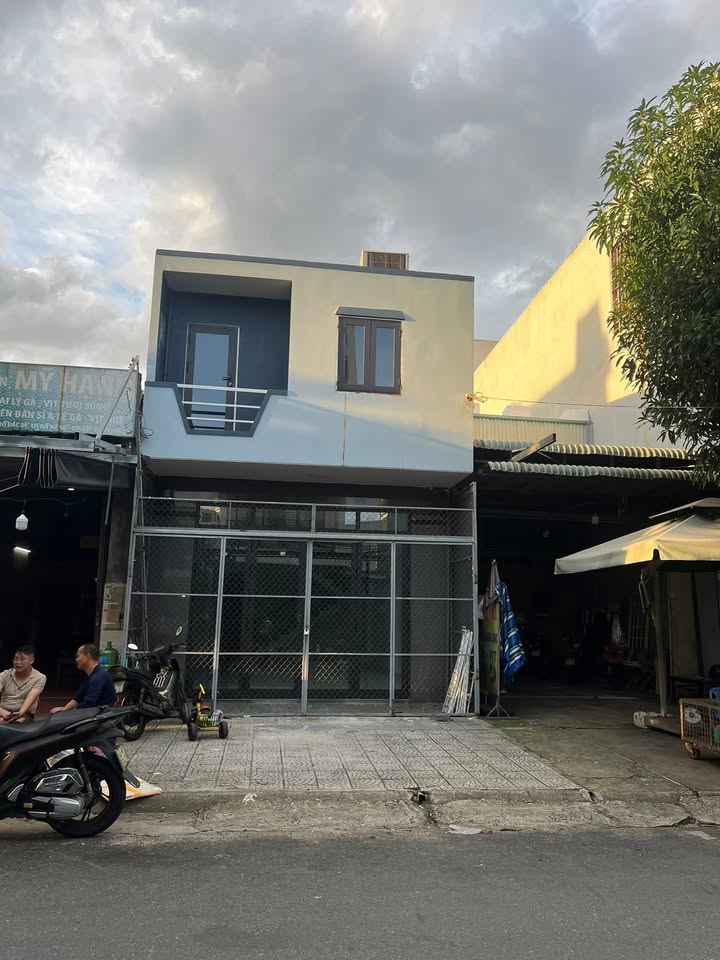 Nhà 2 tầng đường Hồ Đắc Di, quận Cẩm Lệ, Đà Nẵng 200m² giá 9.9 tỷ - Kinh doanh sầm uất!