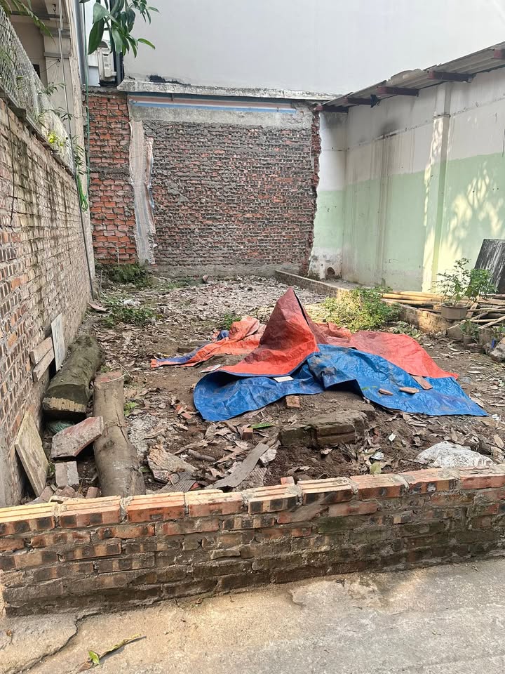 Đất Ngọc Thụy Long Biên 36m² giá 8 tỷ - Ô tô vào đất thuận tiện!