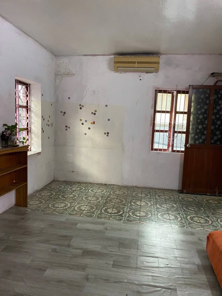 Nhà nguyên căn 35m² tại ngõ 294 Kim Mã, giá 6 triệu - Thích hợp cho sinh viên!