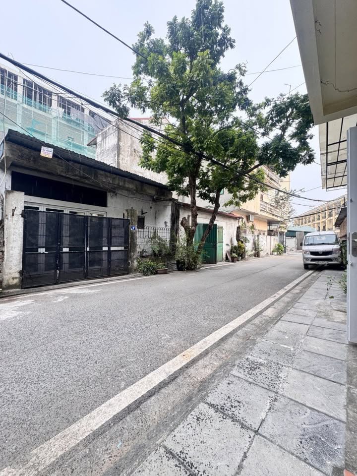 Đất Tư Đình Long Biên 78m² giá 20 tỷ - Mặt tiền rộng ô tô tránh nhau!