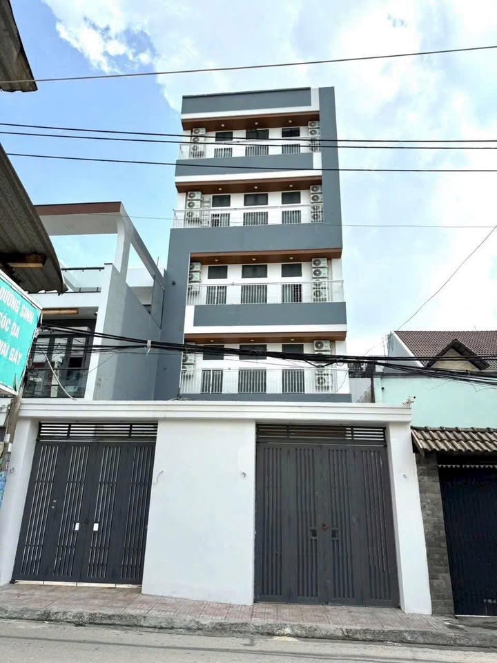 Bán toà nhà mặt tiền kinh doanh quận 9 - Diện tích 370m², giá 40 tỷ - Đầu tư sinh lời ngay!