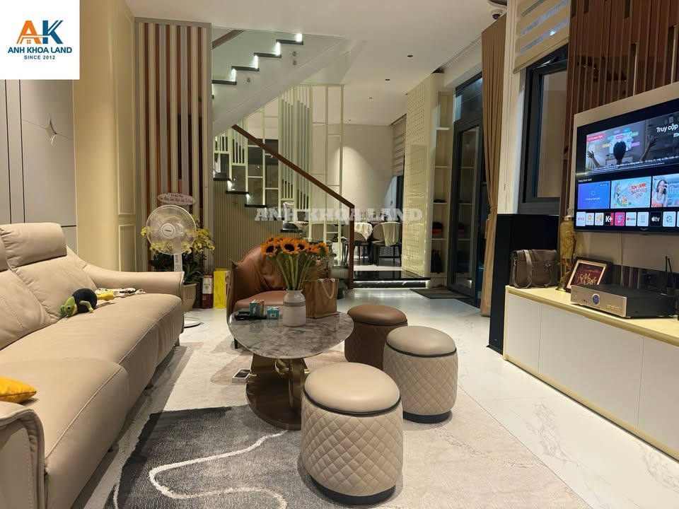 Nhà 3 tầng đường Số 36, phường Linh Đông, diện tích 154.3m² - Giá 15 tỷ thương lượng!