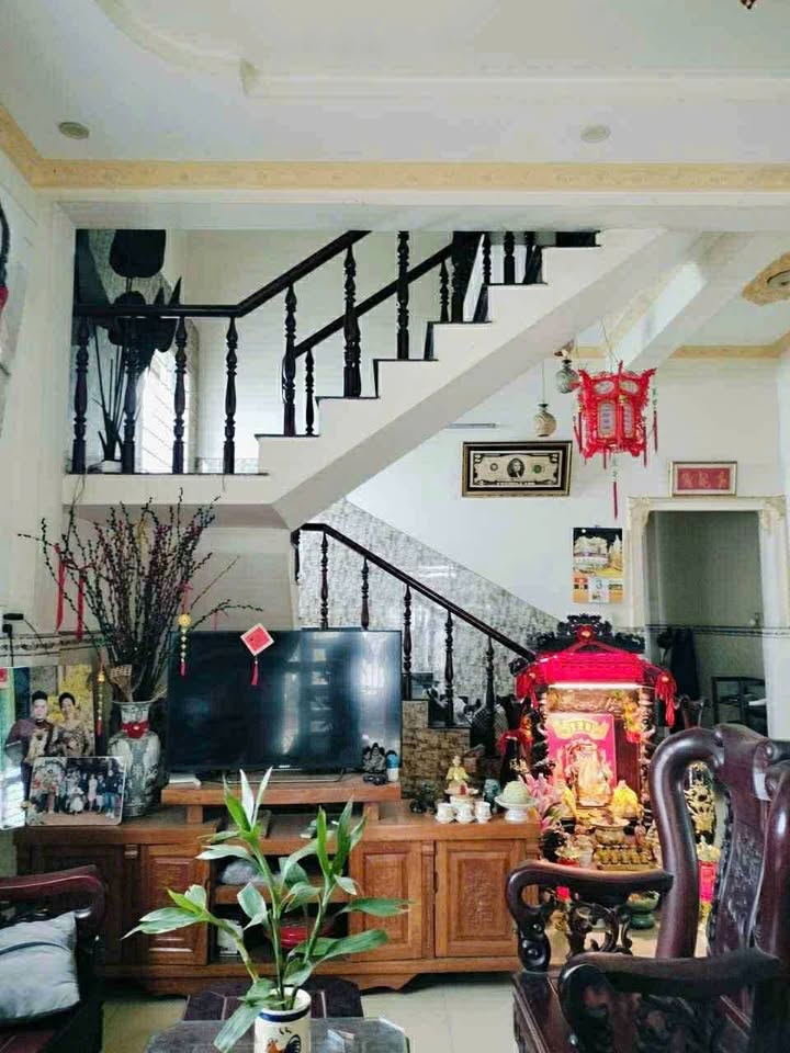 Nhà lầu trệt và ki-ốt mặt tiền đường Lê Thị Trung, 298m², giá 17 tỷ - Kinh doanh đa ngành nghề!