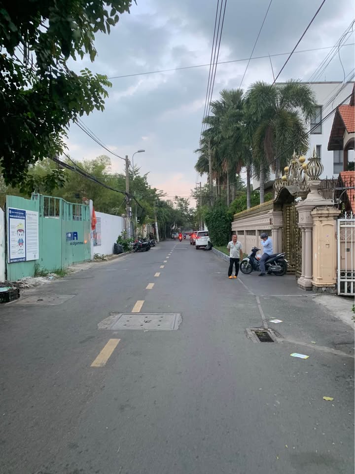 Đất biệt thự Thảo Điền Quận 2 250m² giá 67.5 tỷ - Đầu tư bền vững!