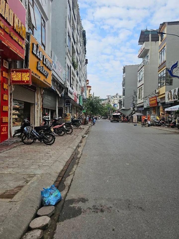 FrontHouse Văn Điển 180m² giá thỏa thuận - Kinh doanh siêu đỉnh