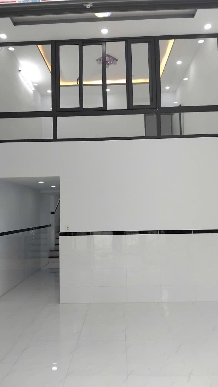 Nhà cấp 4 gác lửng phường Trung Chánh 70m² giá 3.55 tỷ - Sổ hồng riêng, mua ở ngay!