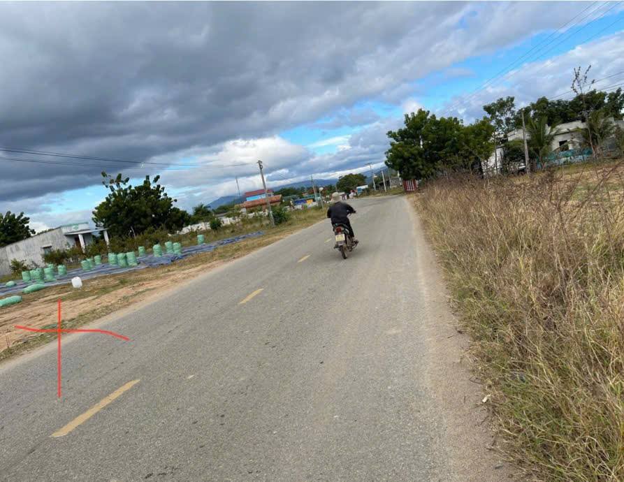 Đất nền Hòa Sơn, Ninh Sơn 2900m² giá chỉ 2 tỷ - Đầu tư sinh lời ngay!