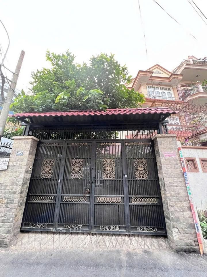 Nhà Phố 202 Nguyễn Đình Chính, Phú Nhuận 149.7m² giá 28 tỷ - Đầu tư sinh lời ngay!