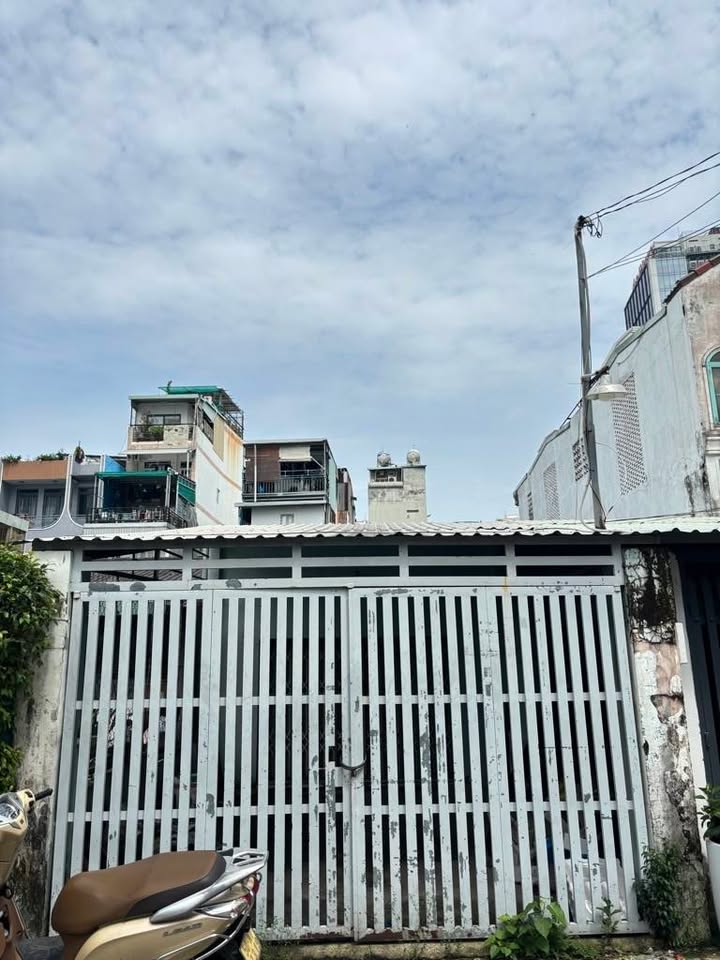 Nhà C4 98m² Cư xá Ngân Hàng Xô Viết Nghệ Tĩnh giá 15,98 tỷ - Cơ hội sở hữu duy nhất!