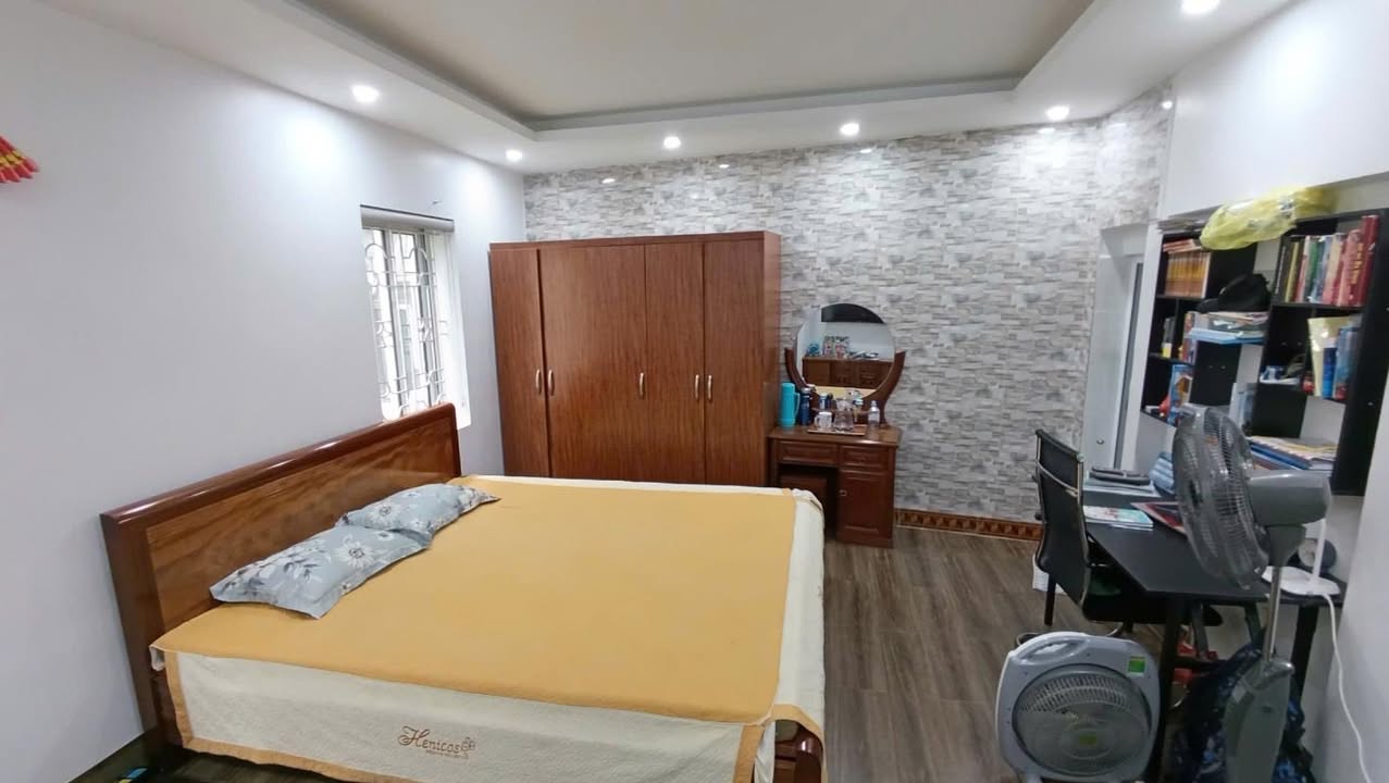 Nhà Bùi Xương Trạch, Khương Đình, Thanh Xuân 47m² giá 9 tỷ - Ô tô cách 1 nhà!
