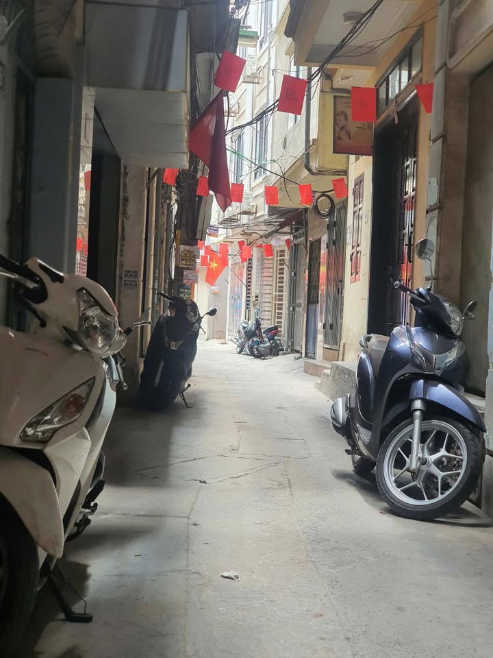 Nhà phố Nam Dư 31m² giá 4.98 tỷ - Đầu tư sinh lời ngay!