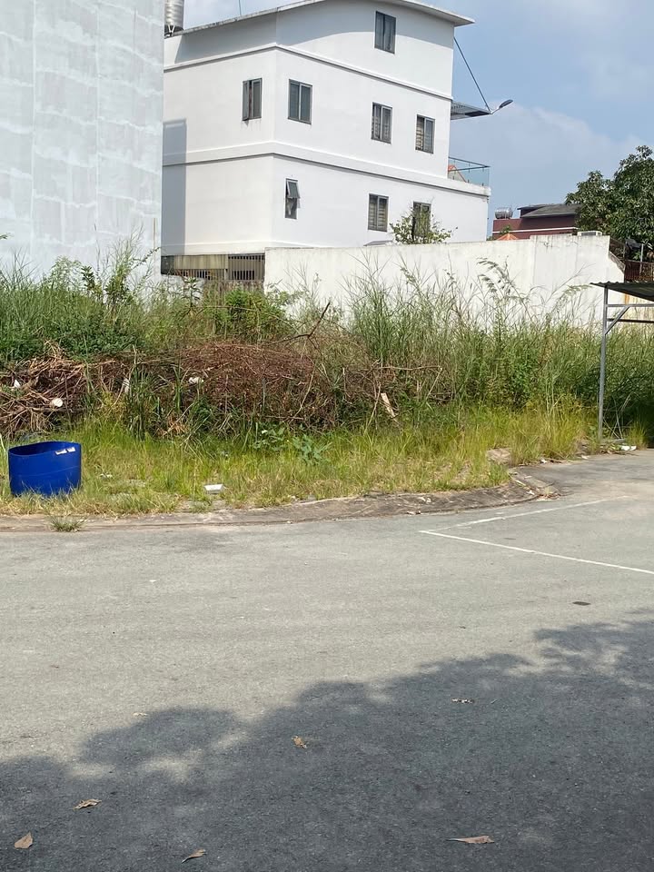 Đất nền Lái Thiêu 200m² giá 9.6 tỷ - Vị trí vàng KDC Seasons!