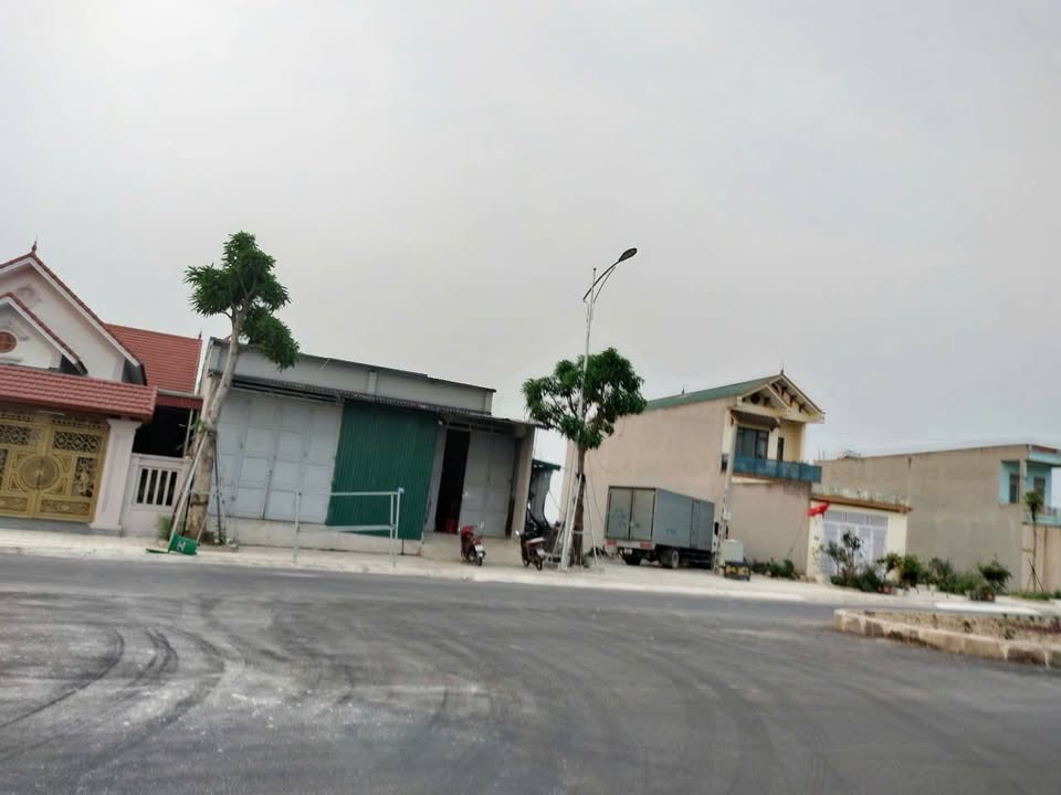 Đất nền Quảng Lưu, Thanh Hóa 100m² giá 1 tỷ - Phong thủy tốt, vị trí đắc địa!