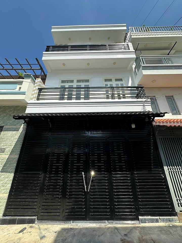 Nhà phố Thạnh Xuân Q12 56m² giá 5.4 tỷ - Đúc 3 lầu, gần hẻm xe tải