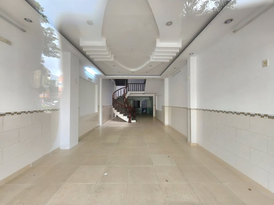 Cho thuê nhà mặt tiền đường Điện Biên Phủ, Đà Nẵng 94m² - Vị trí lý tưởng cho kinh doanh!