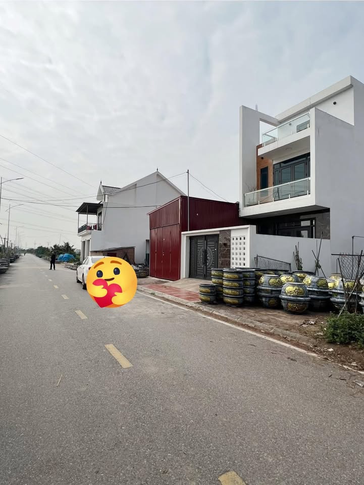 Nhà 3 tầng Mễ Sở, Văn Giang 110m² - Kiến trúc hiện đại, vị trí đắc địa!