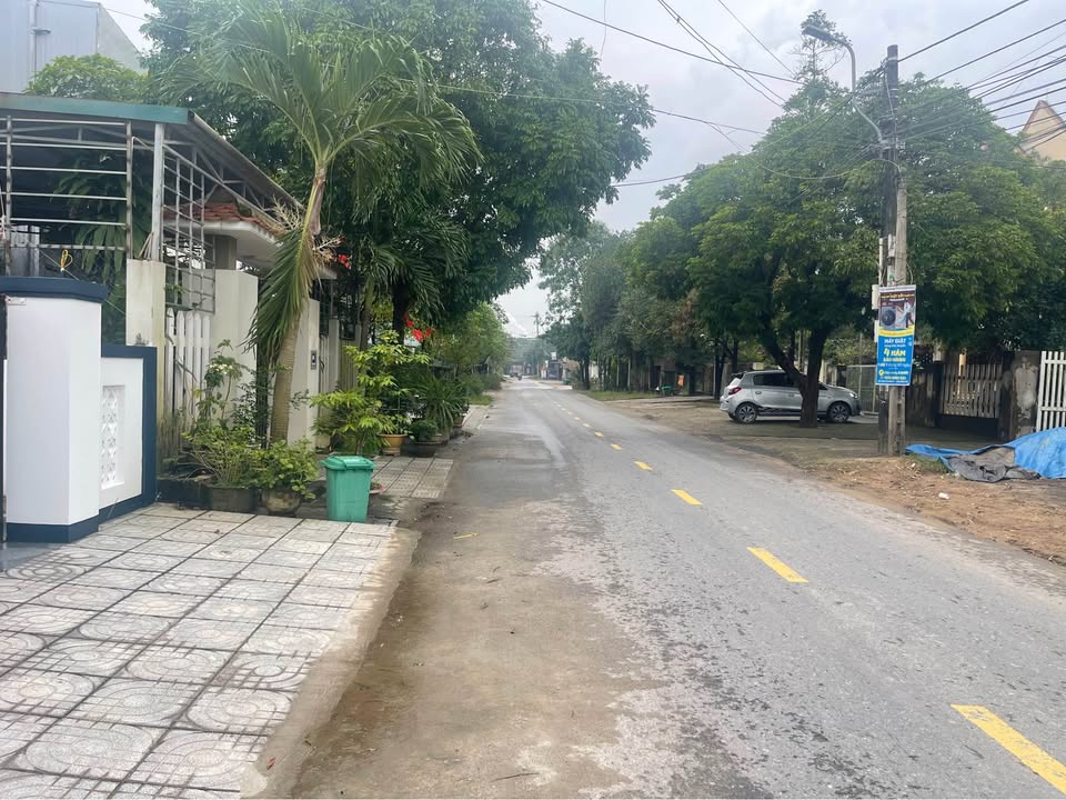 Nhà mặt tiền Nguyễn Hoàng, Đông Hà 312m² giá 1 tỷ - Cơ hội đầu tư hấp dẫn!