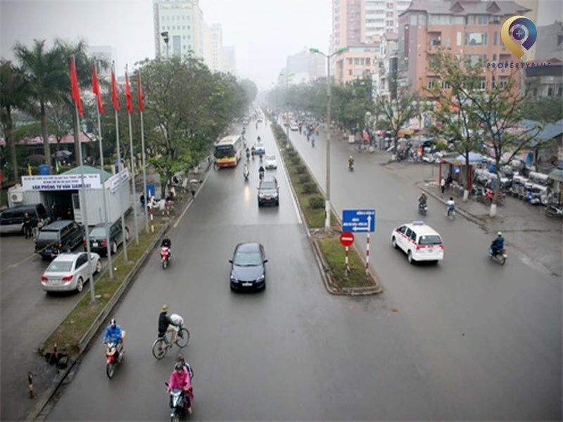 Nhà Mặt Phố Láng Hạ - Giảng Võ 200m² giá 120 triệu - Đầu tư sinh lời ngay!