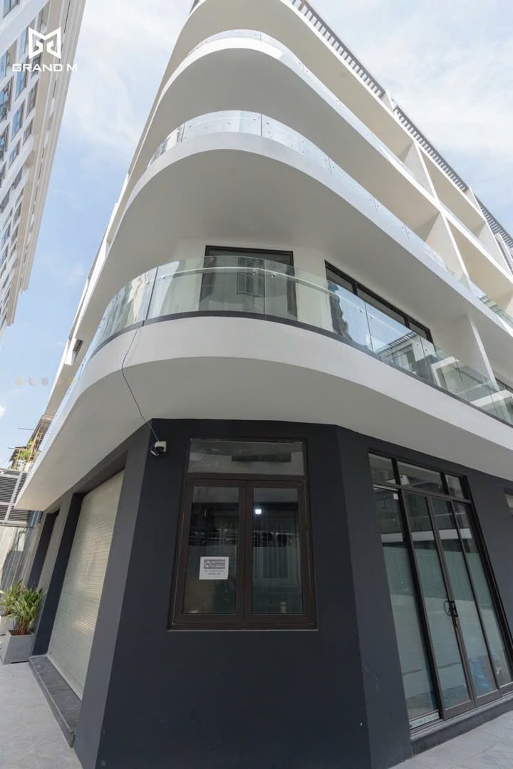 Townhouse Gloria Đống Đa 78m² giá 40 tỷ - Mặt tiền 8m thoáng đãng!