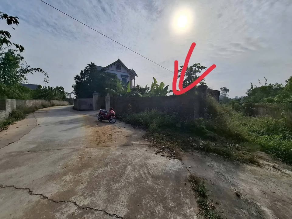 Đất thổ cư Đầm 1 - Đắc Sơn - Phổ Yên 300m² giá 1 tỷ - Lô góc, mặt tiền rộng rãi!