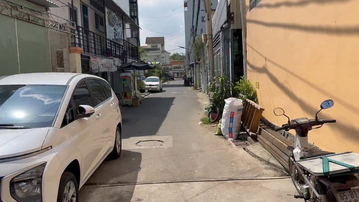 Nhà đẹp Hẻm 180 CMT8, Cái Khế 206m² giá chỉ 2.83 tỷ - Cơ hội đầu tư tuyệt vời!